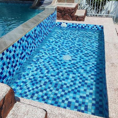 Aleesa Roomstay Pasir Puteh Dış mekan fotoğraf