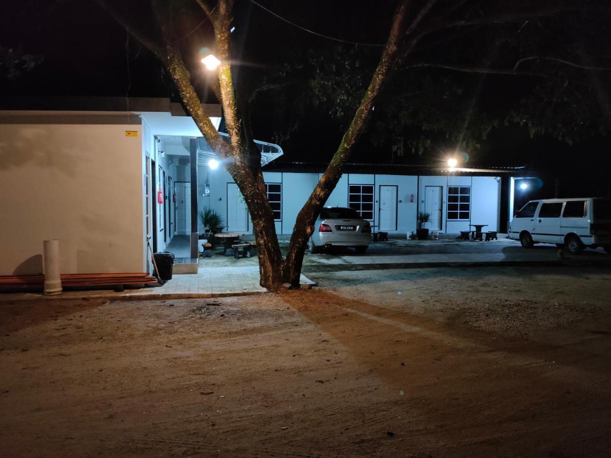 Aleesa Roomstay Pasir Puteh Dış mekan fotoğraf