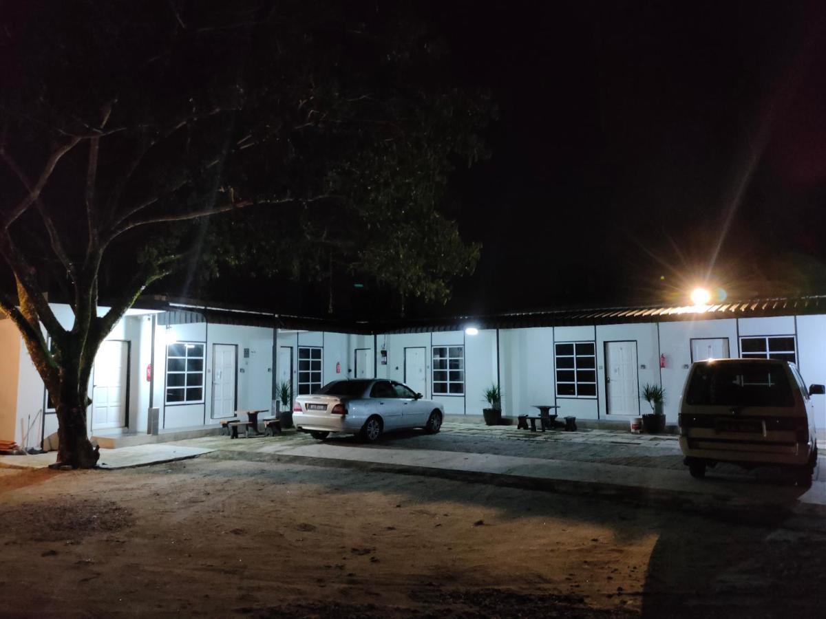 Aleesa Roomstay Pasir Puteh Dış mekan fotoğraf