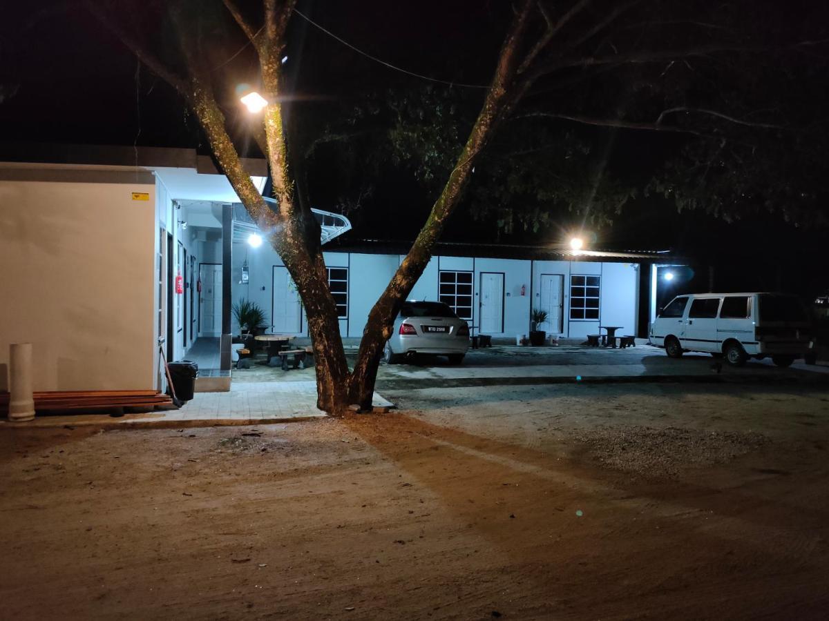 Aleesa Roomstay Pasir Puteh Dış mekan fotoğraf