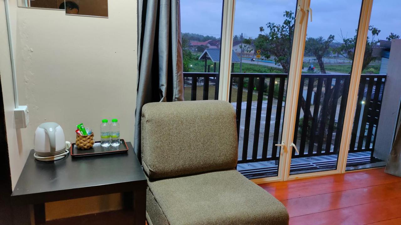 Aleesa Roomstay Pasir Puteh Dış mekan fotoğraf