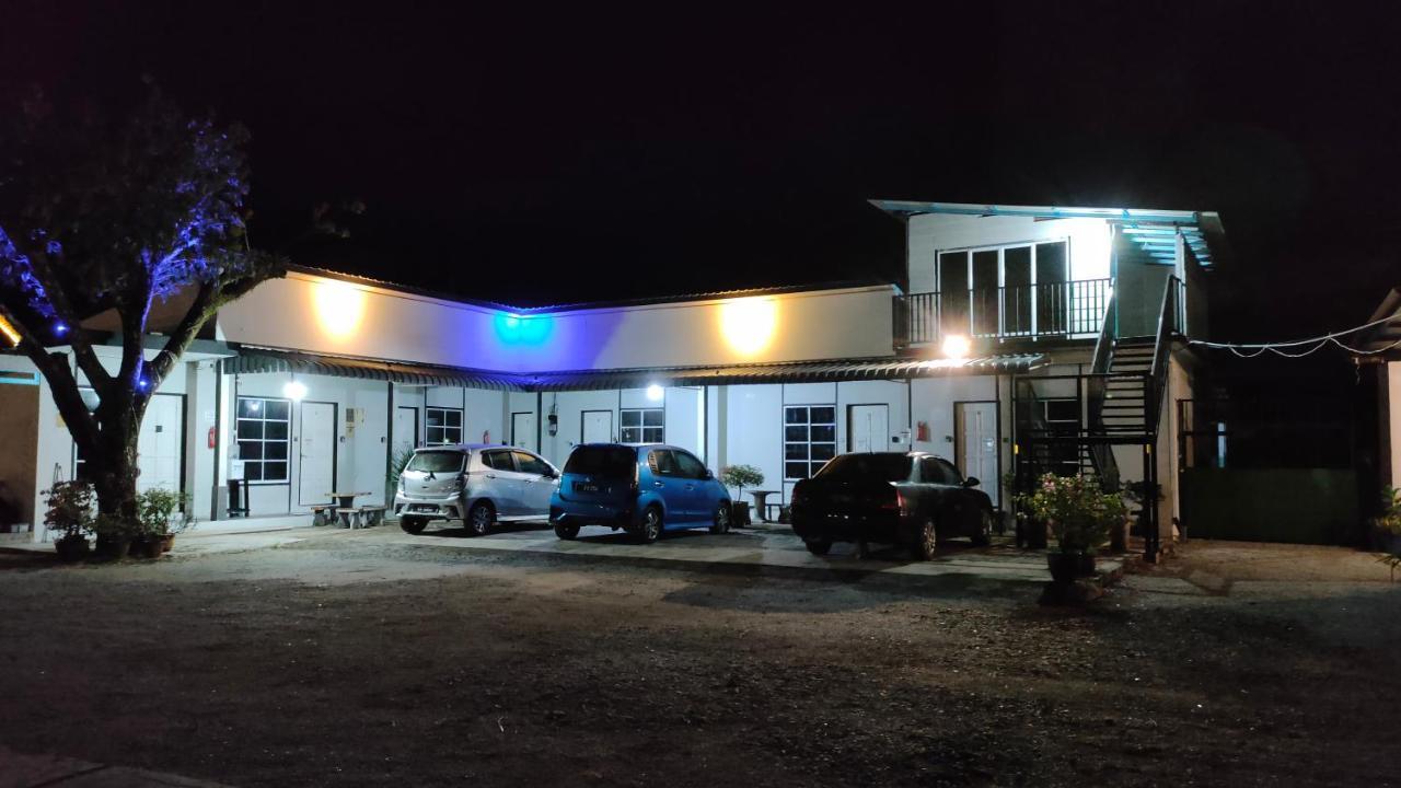 Aleesa Roomstay Pasir Puteh Dış mekan fotoğraf