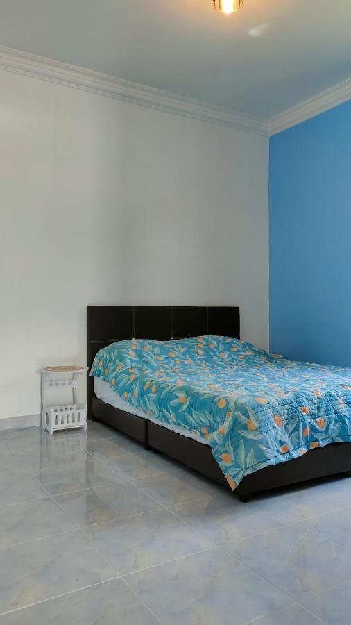 Aleesa Roomstay Pasir Puteh Dış mekan fotoğraf
