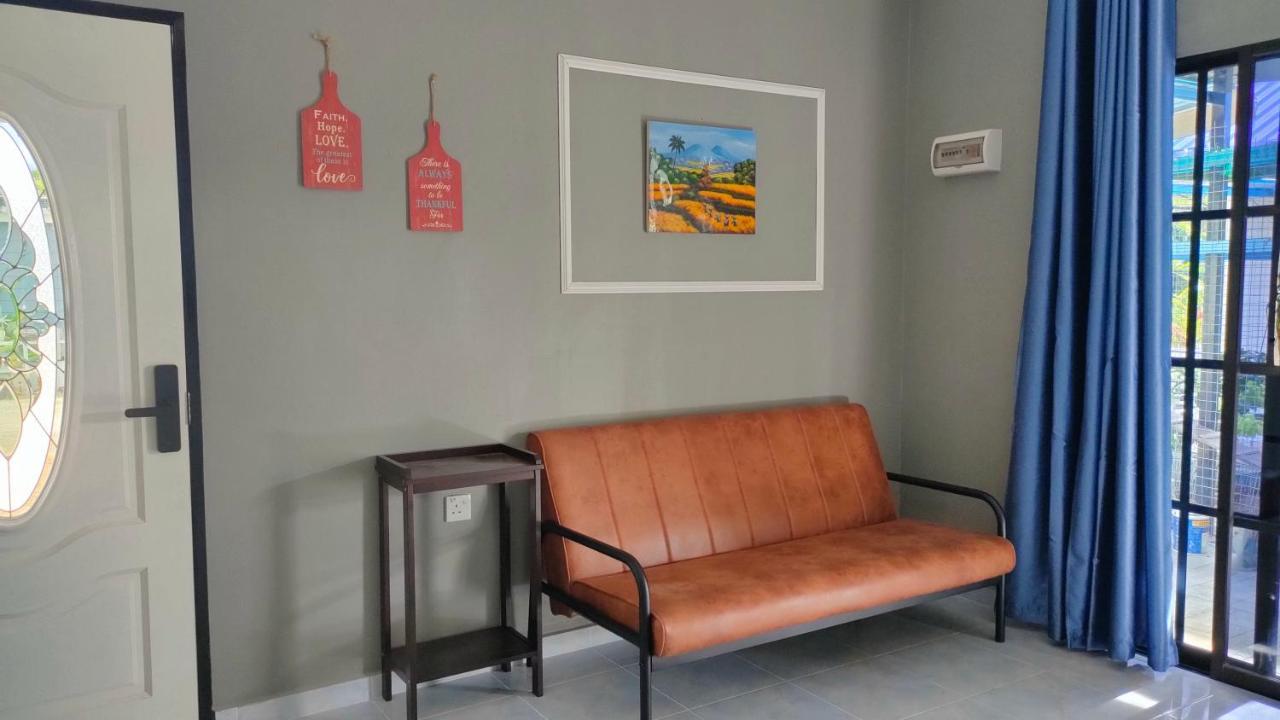 Aleesa Roomstay Pasir Puteh Dış mekan fotoğraf