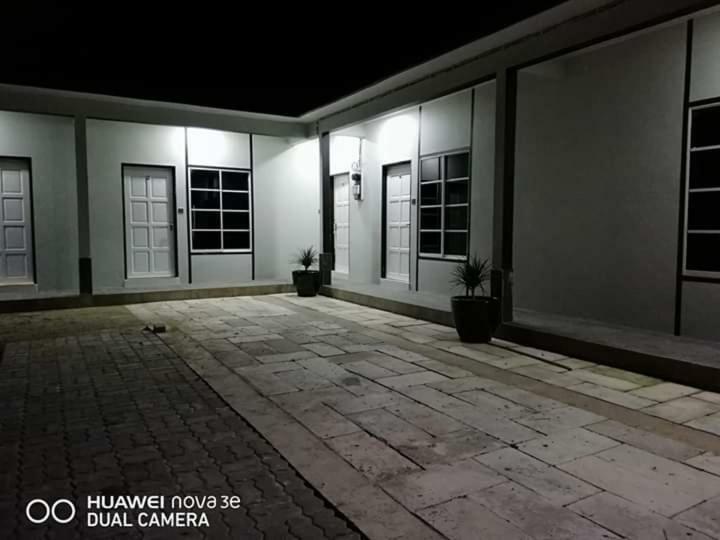 Aleesa Roomstay Pasir Puteh Dış mekan fotoğraf